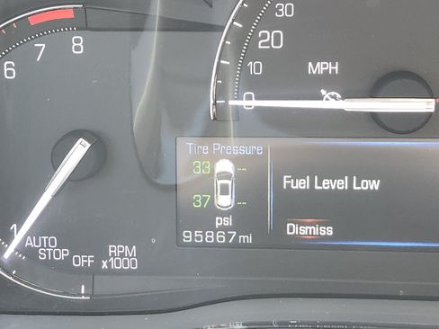 Used 2017 Cadillac XT5 Luxury w/ Driver Awareness Package FWD image 31