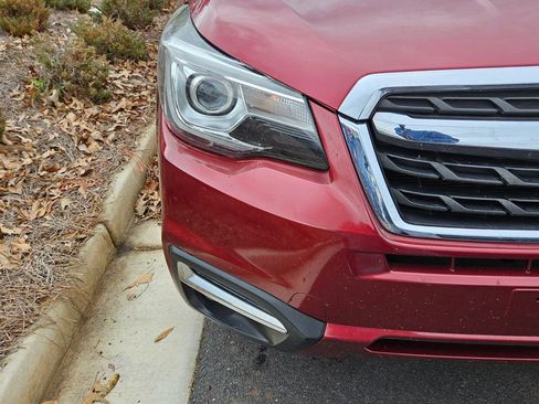 Used 2018 Subaru Forester 2.5i Touring w/ Popular Package #3B image 10