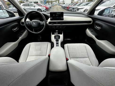 Used 2024 Honda HR-V LX image 17