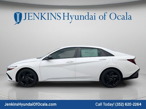 New 2026 Hyundai Elantra SEL Sport FWD image 7