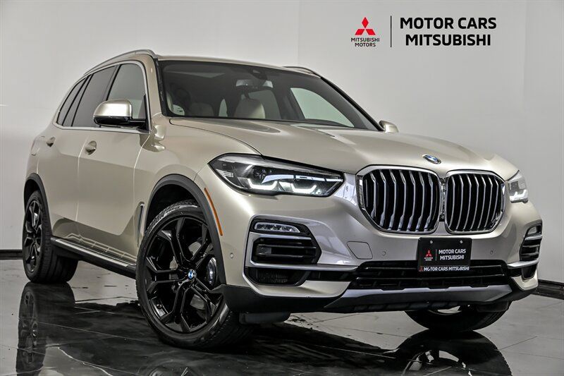 Used 2019 BMW X5 xDrive40i w/ Premium Package 2 AWD/4WD image 1