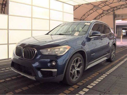 Used 2017 BMW X1 sDrive28i FWD image 3