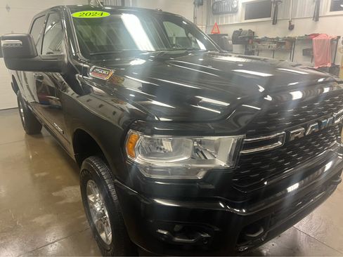 Used 2024 RAM 2500 Big Horn w/ Sport Appearance Package image 3