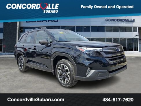 Certified 2025 Subaru Forester Premium image 1