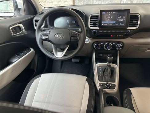 New 2026 Hyundai Venue SEL FWD image 16