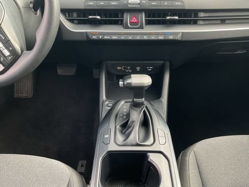 Used 2025 Kia K4 FWD image 13