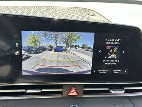 Used 2024 Hyundai Elantra SEL FWD image 22