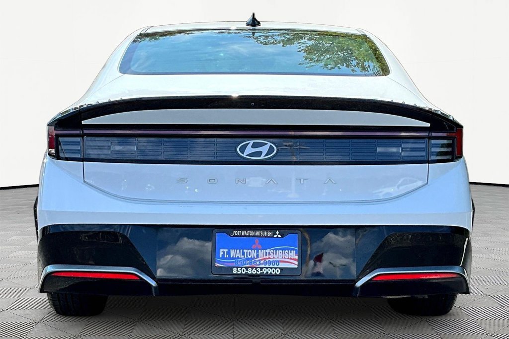 Used 2025 Hyundai Sonata SEL FWD image 6