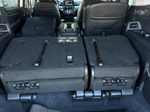 Certified 2024 Honda Odyssey Touring image 21