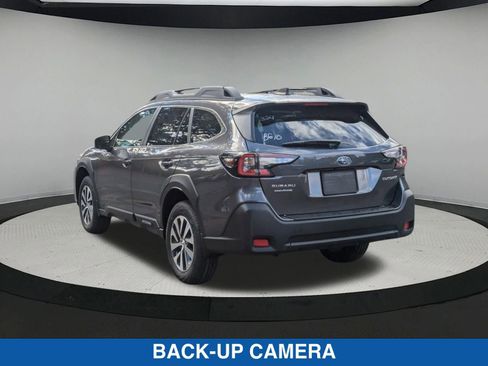 Certified 2025 Subaru Outback Premium image 5