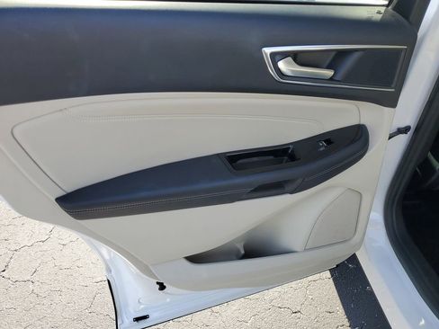 Used 2018 Ford Edge Titanium w/ Equipment Group 302A image 17