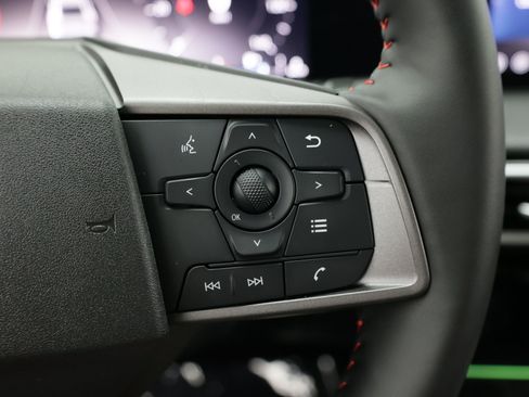 Used 2026 Nissan Sentra SR w/ Floor Mat Package FWD image 25