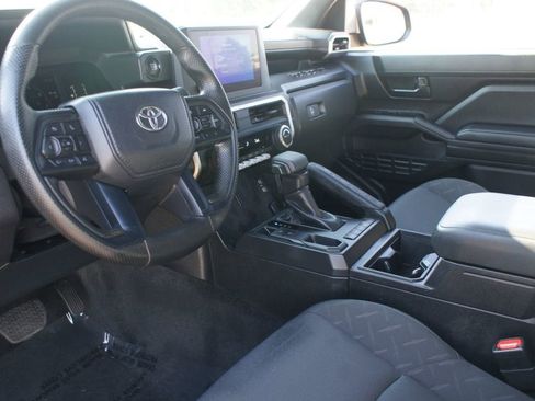 Used 2024 Toyota Tacoma SR image 12