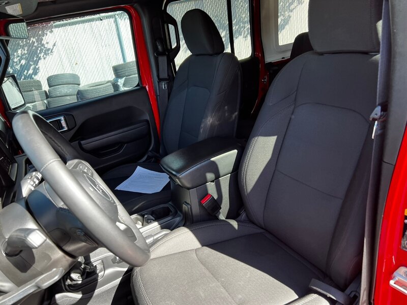 Used 2023 Jeep Wrangler Unlimited w/ Cold Weather Group AWD/4WD image 15