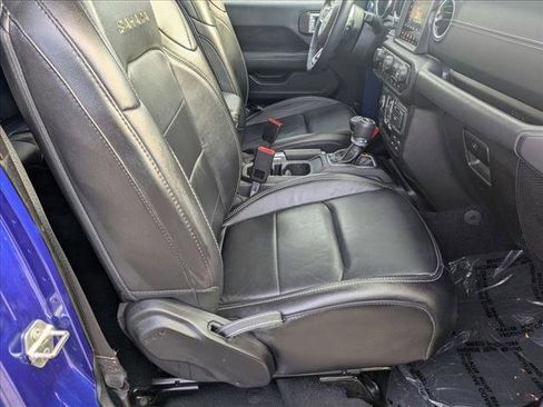 Used 2019 Jeep Wrangler Unlimited Sahara image 20