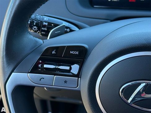 Used 2023 Hyundai Tucson Limited image 16