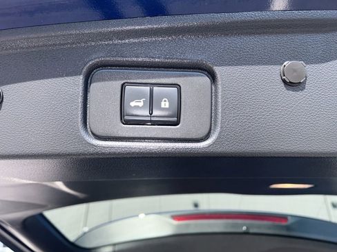 Certified 2025 Nissan Pathfinder Platinum w/ Cargo Package image 31