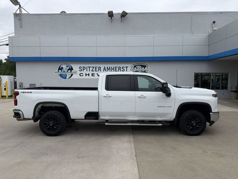 Used 2025 Chevrolet Silverado 2500 LT w/ Convenience Package AWD/4WD image 11