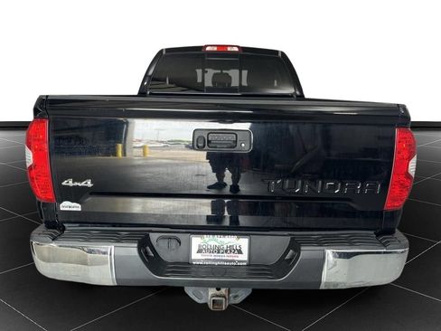 Used 2017 Toyota Tundra SR5 AWD/4WD image 4
