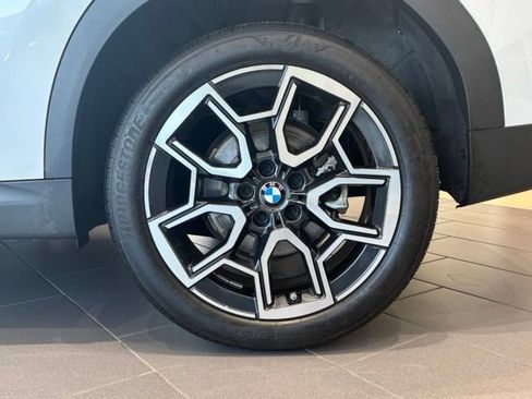 Used 2025 BMW X2 xDrive28i w/ Convenience Package AWD/4WD image 4