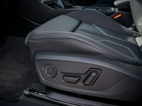 New 2025 Audi Q3 2.0T Premium image 22