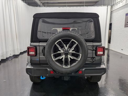 Used 2024 Jeep Wrangler Sport S image 6