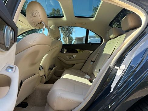 Used 2015 Mercedes-Benz C 300 4MATIC Sedan image 10