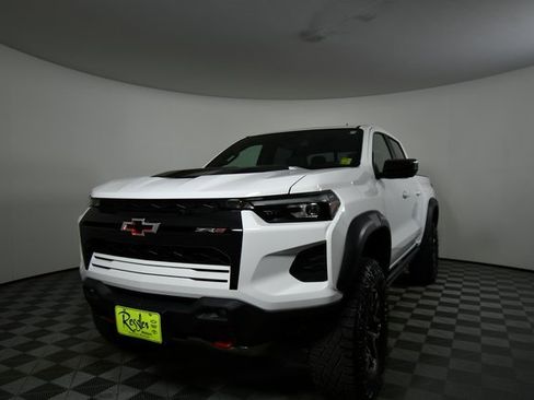 Used 2024 Chevrolet Colorado ZR2 w/ Safety Package image 6