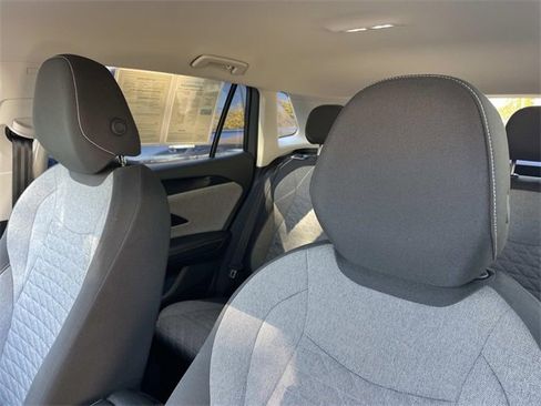 Used 2025 Volkswagen Tiguan S image 20