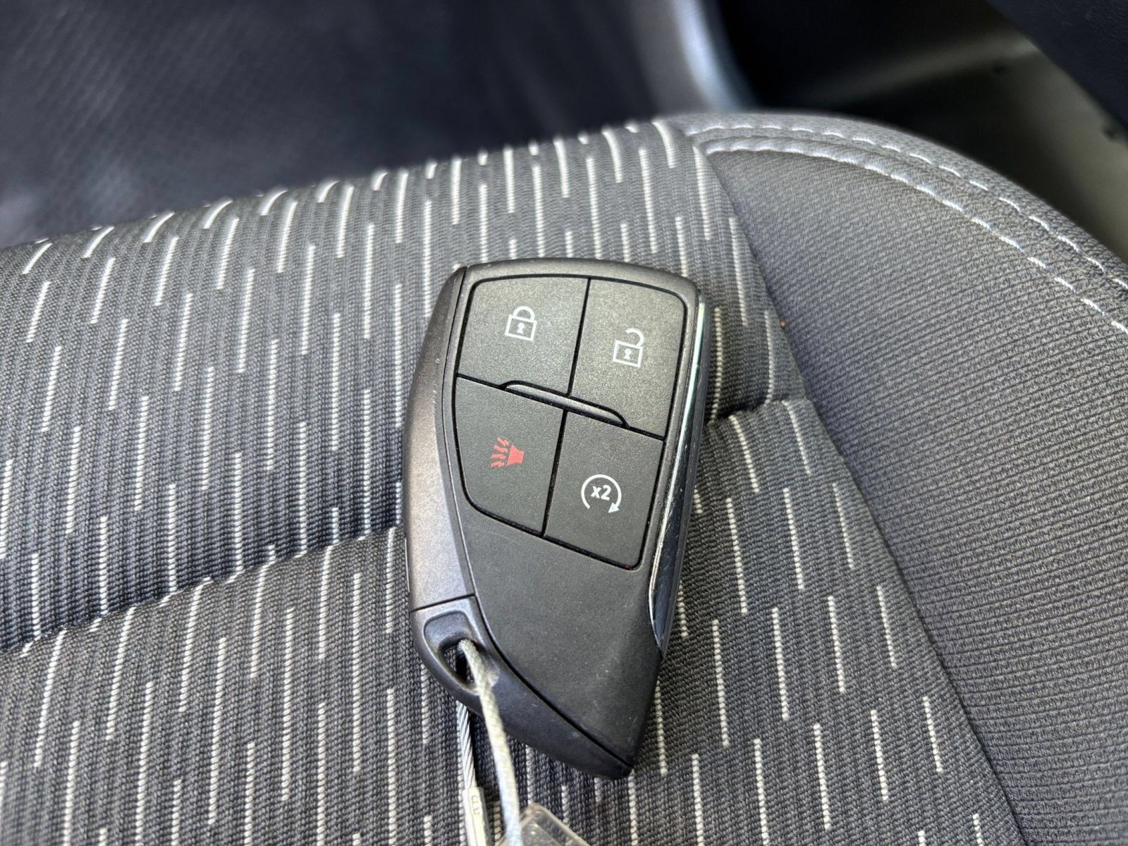 Used 2025 Chevrolet Equinox LT FWD image 20