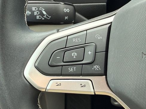 Certified 2023 Volkswagen Tiguan SE AWD/4WD image 17