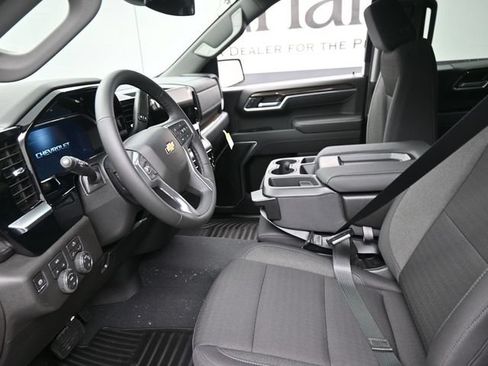 New 2026 Chevrolet Silverado 1500 LT AWD/4WD image 8