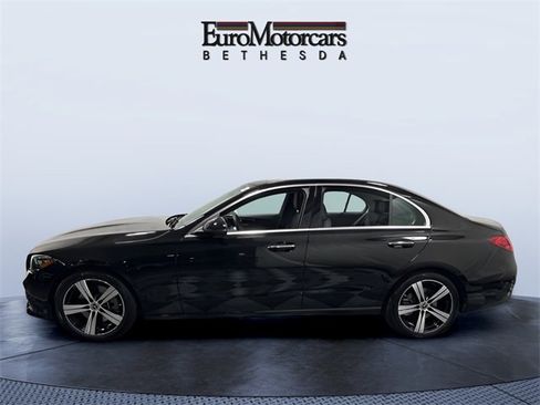 Used 2025 Mercedes-Benz C 300 4MATIC Sedan image 2