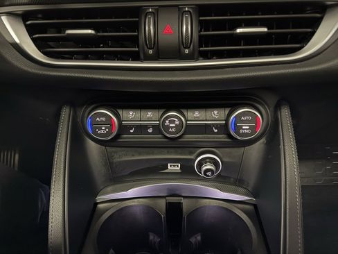 Used 2021 Alfa Romeo Stelvio Ti Sport image 14