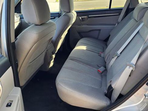Used 2009 Hyundai Santa Fe GLS FWD image 15