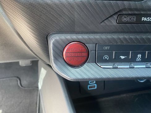 Used 2025 Ford Mustang Coupe RWD image 17