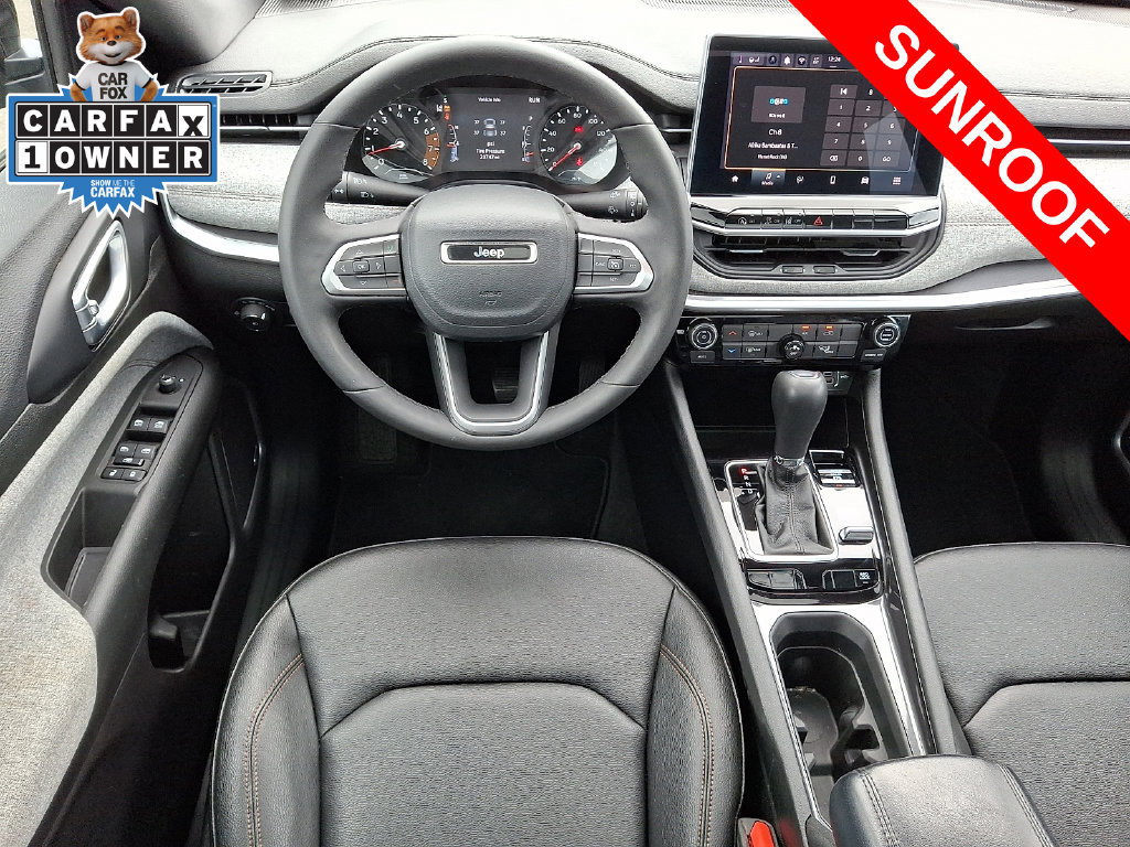Used 2024 Jeep Compass Latitude w/ Sun and Sound Group AWD/4WD image 11