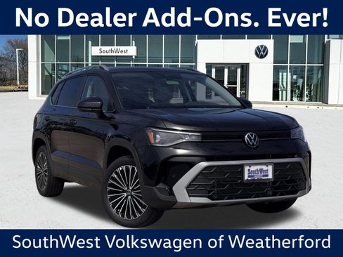 New 2026 Volkswagen Taos SE FWD image 1