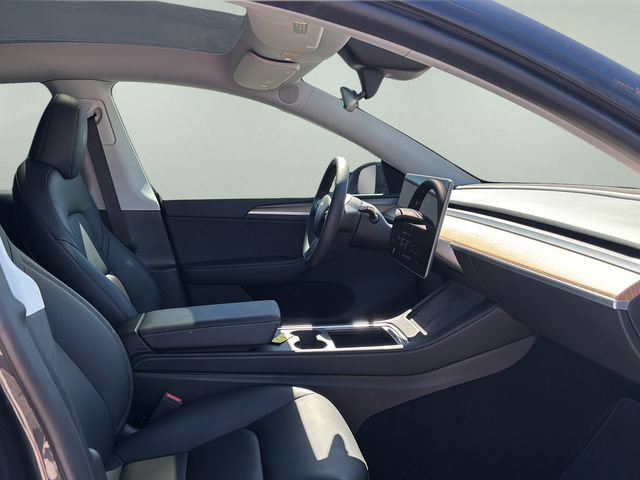 Used 2024 Tesla Model Y Long Range AWD/4WD image 13
