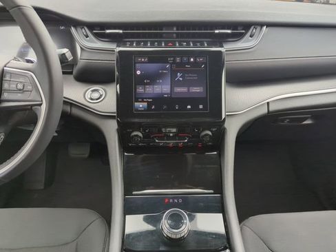 Used 2023 Jeep Grand Cherokee L Laredo w/ Luxury Tech Group I AWD/4WD image 34