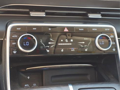 Used 2024 Genesis GV80 2.5T image 18