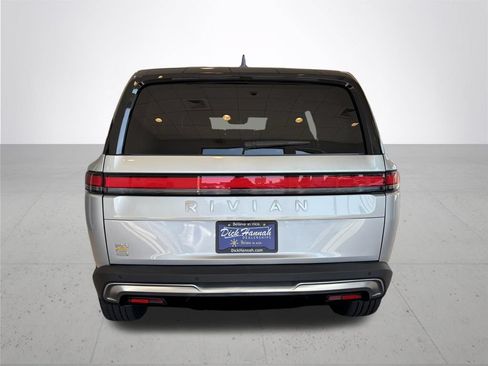 Used 2024 Rivian R1S Adventure AWD/4WD image 8
