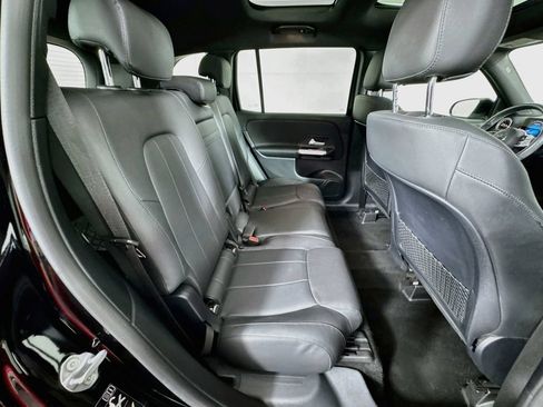 Used 2023 Mercedes-Benz GLB 250 image 35