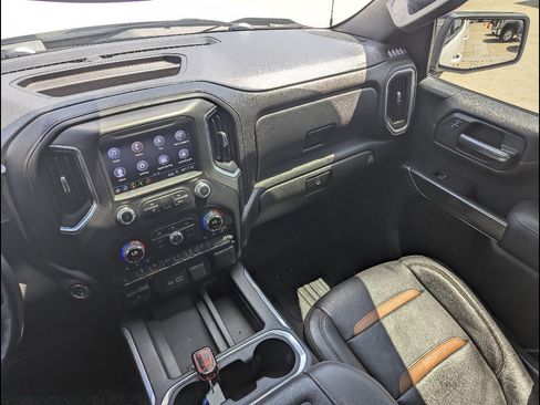 Used 2019 GMC Sierra 1500 AT4 w/ AT4 Preferred Package AWD/4WD image 27