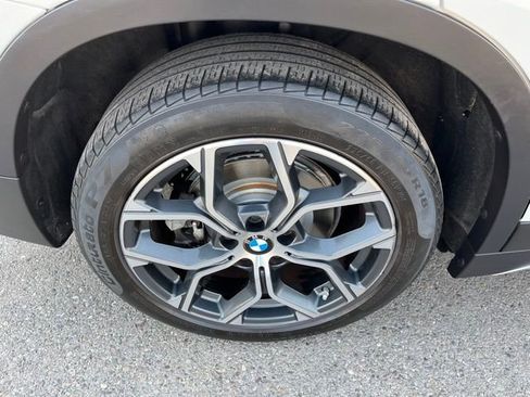 Used 2021 BMW X1 xDrive28i w/ Convenience Package AWD/4WD image 17