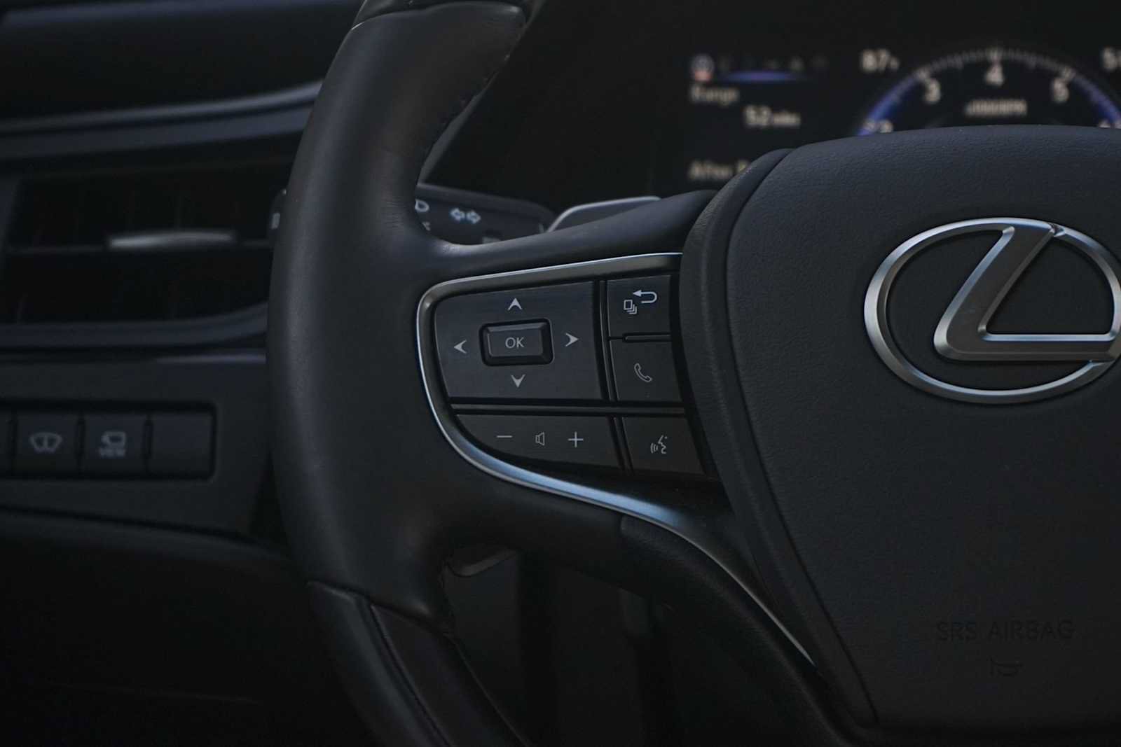 Used 2022 Lexus ES 350 Ultra Luxury w/ Accessory Package 2 FWD image 17