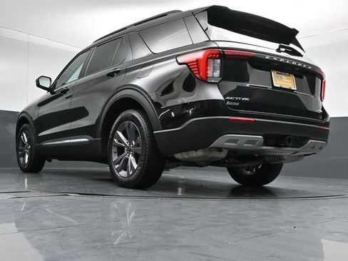 Certified 2025 Ford Explorer Active w/ Active Comfort Package AWD/4WD image 43