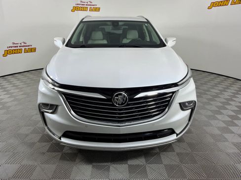 Used 2023 Buick Enclave Essence FWD image 9