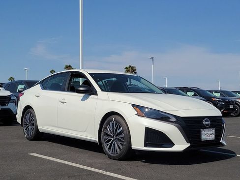 New 2026 Nissan Altima 2.5 SV FWD image 20
