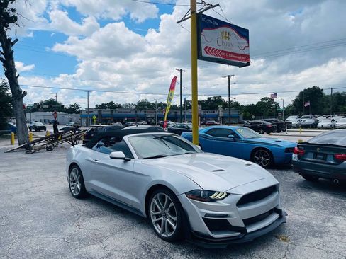 Used 2019 Ford Mustang GT Premium w/ Equipment Group 401A RWD image 8